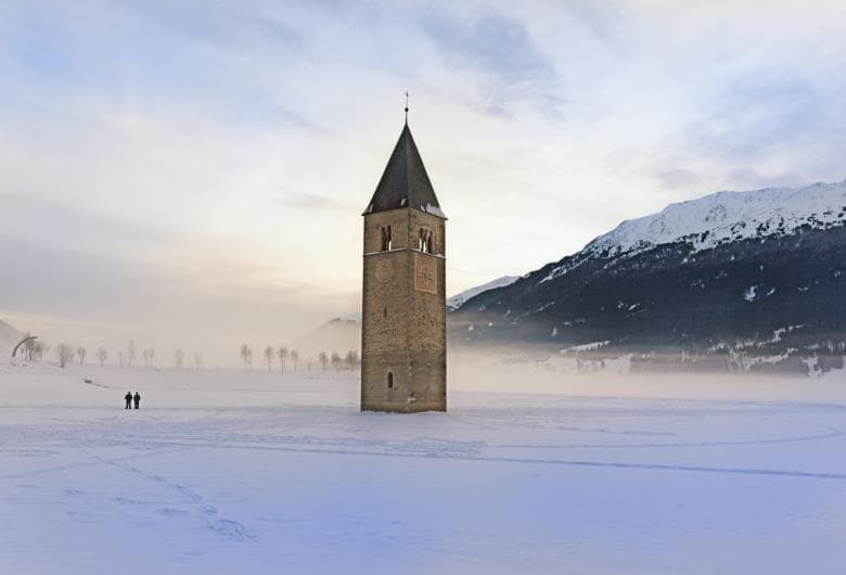 Reschensee im Winter | Unsere Ferienwohnungen bieten einen tollen Blick auf den Reschensee